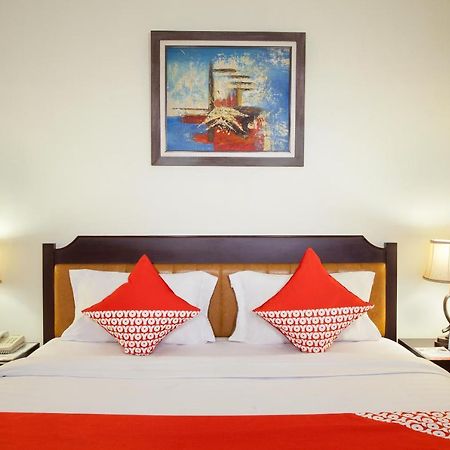 Oyo 108 Hotel Surya Jakarta Extérieur photo