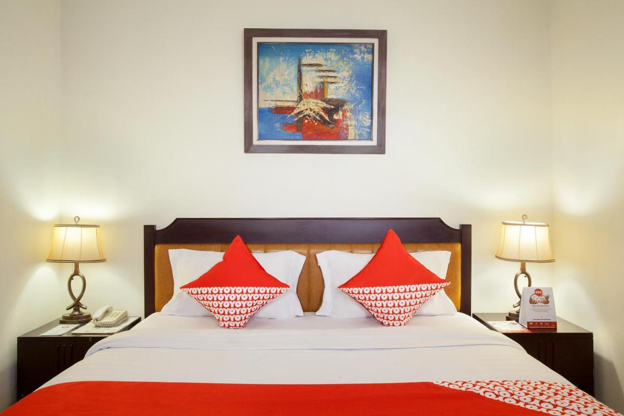 Oyo 108 Hotel Surya Jakarta Extérieur photo