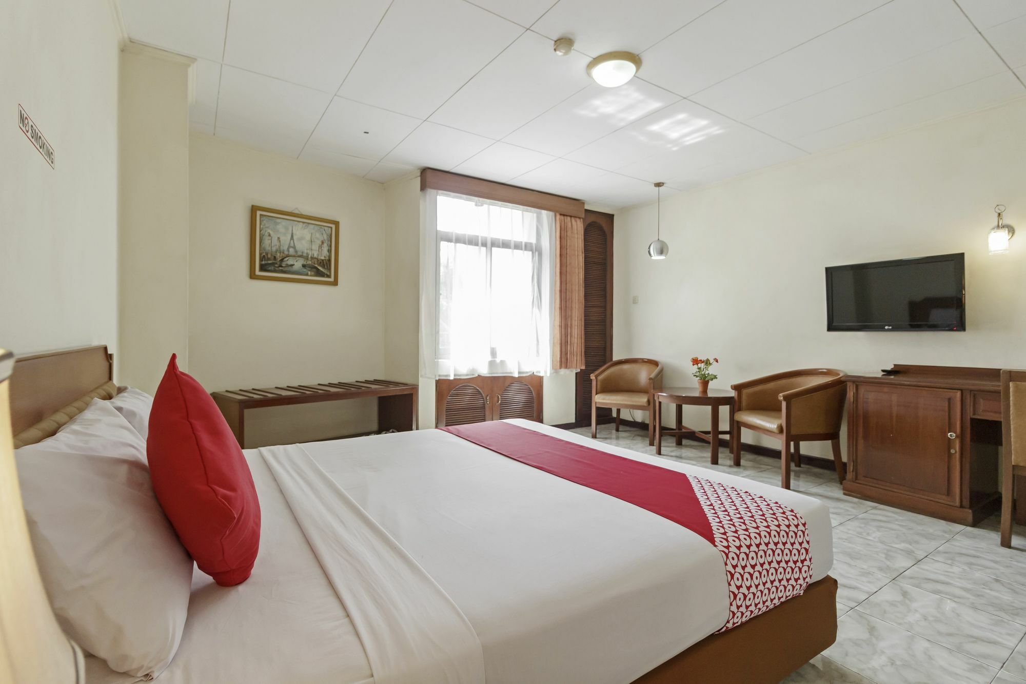 Oyo 108 Hotel Surya Jakarta Extérieur photo