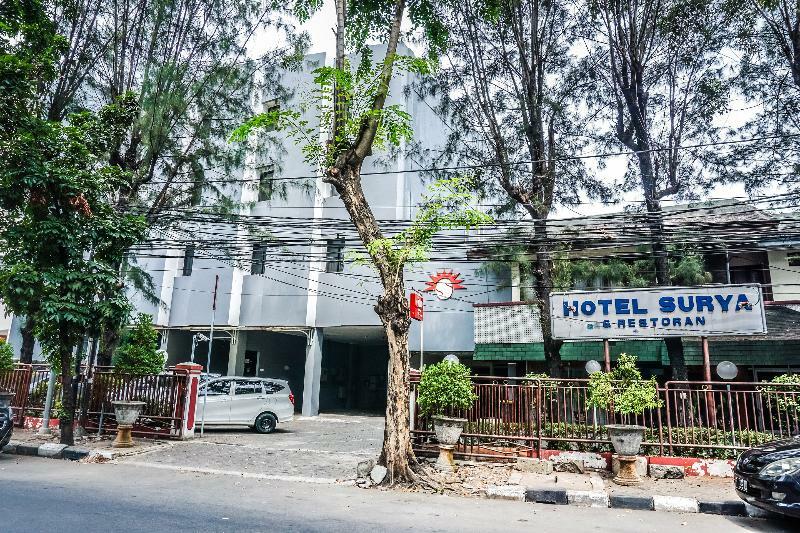 Oyo 108 Hotel Surya Jakarta Extérieur photo