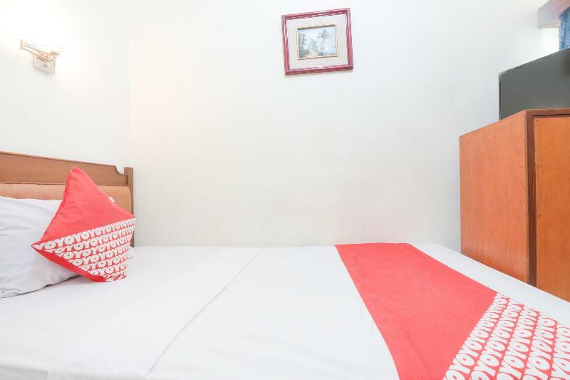 Oyo 108 Hotel Surya Jakarta Extérieur photo